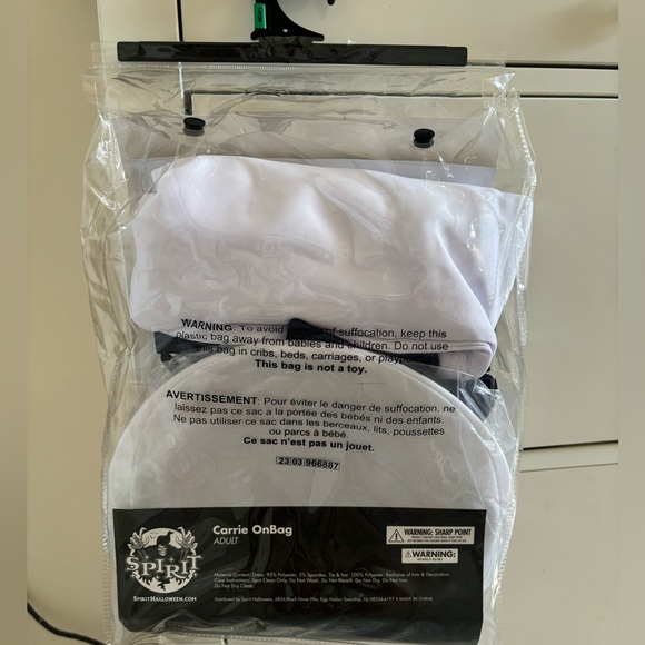 Spirit Halloween Pilot Carrie Onbag - Adult Large - Picture 2 of 4